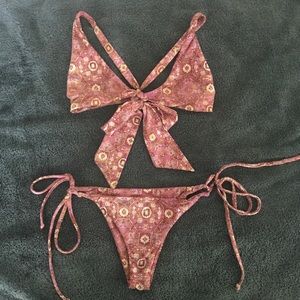 Frankie’s bikinis set
